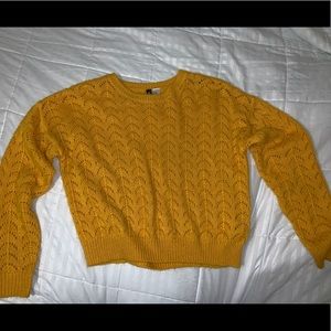 H&M Mustard Colored Sweater 💛